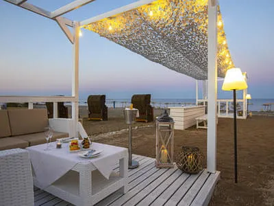 Beach & pool area Bild 3